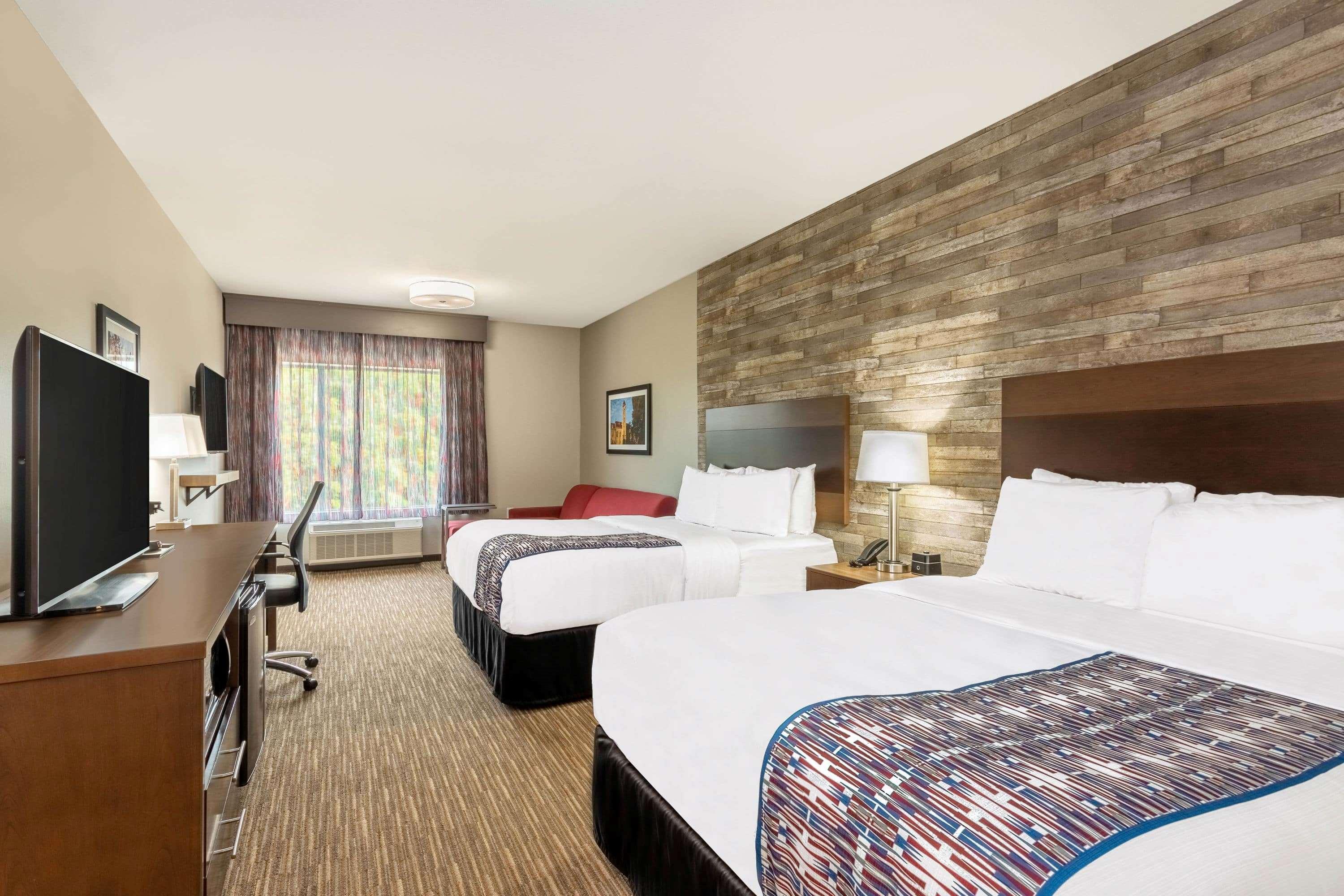 La Quinta Inn And Suites By Wyndham Bloomington Eksteriør billede