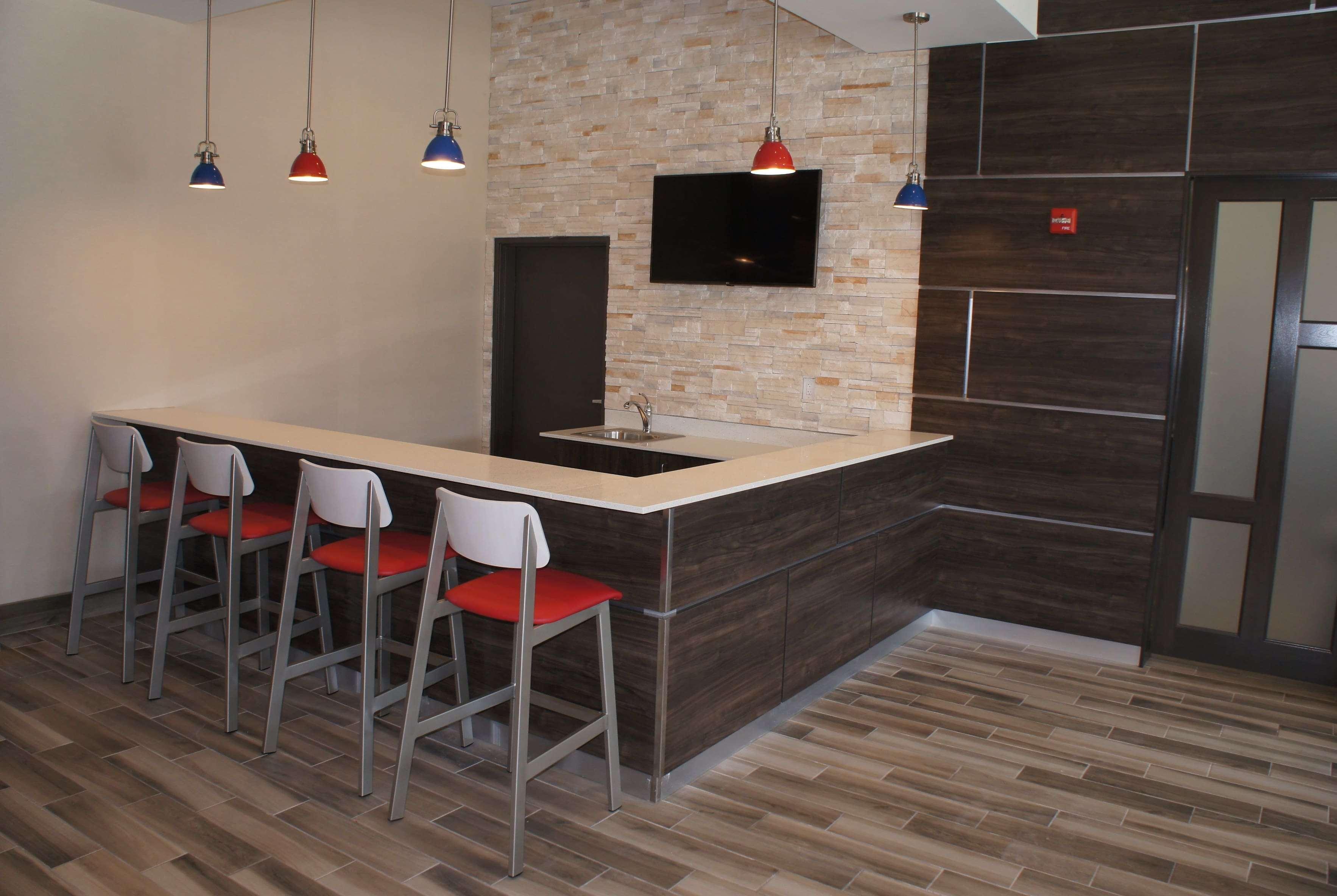 La Quinta Inn And Suites By Wyndham Bloomington Eksteriør billede