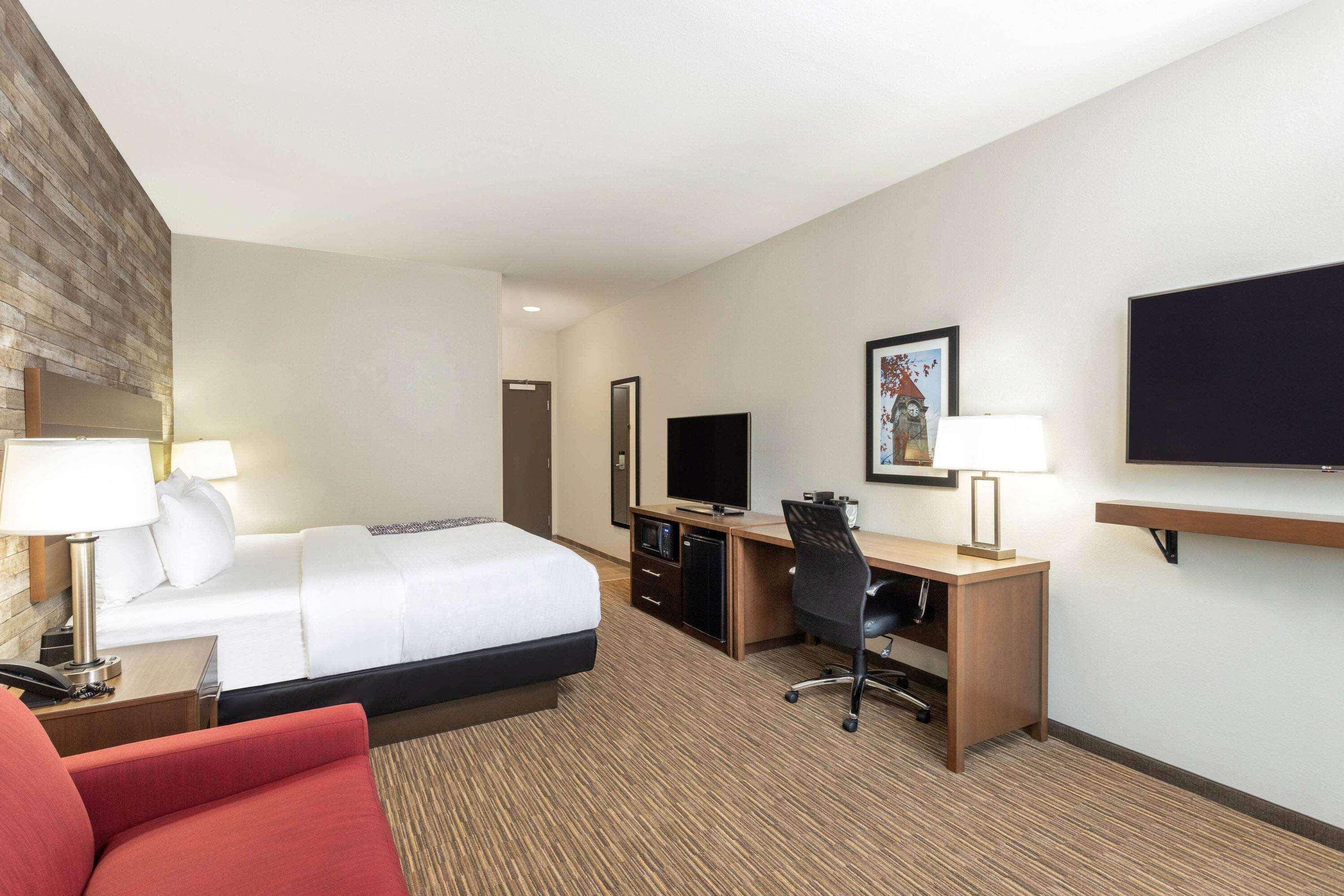 La Quinta Inn And Suites By Wyndham Bloomington Eksteriør billede