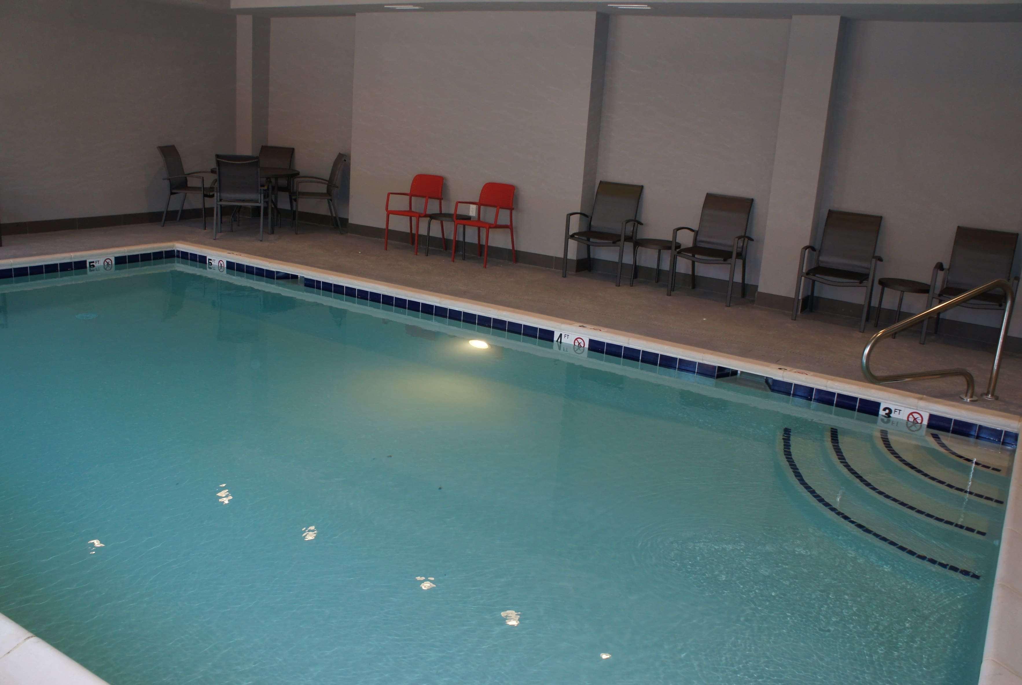 La Quinta Inn And Suites By Wyndham Bloomington Eksteriør billede