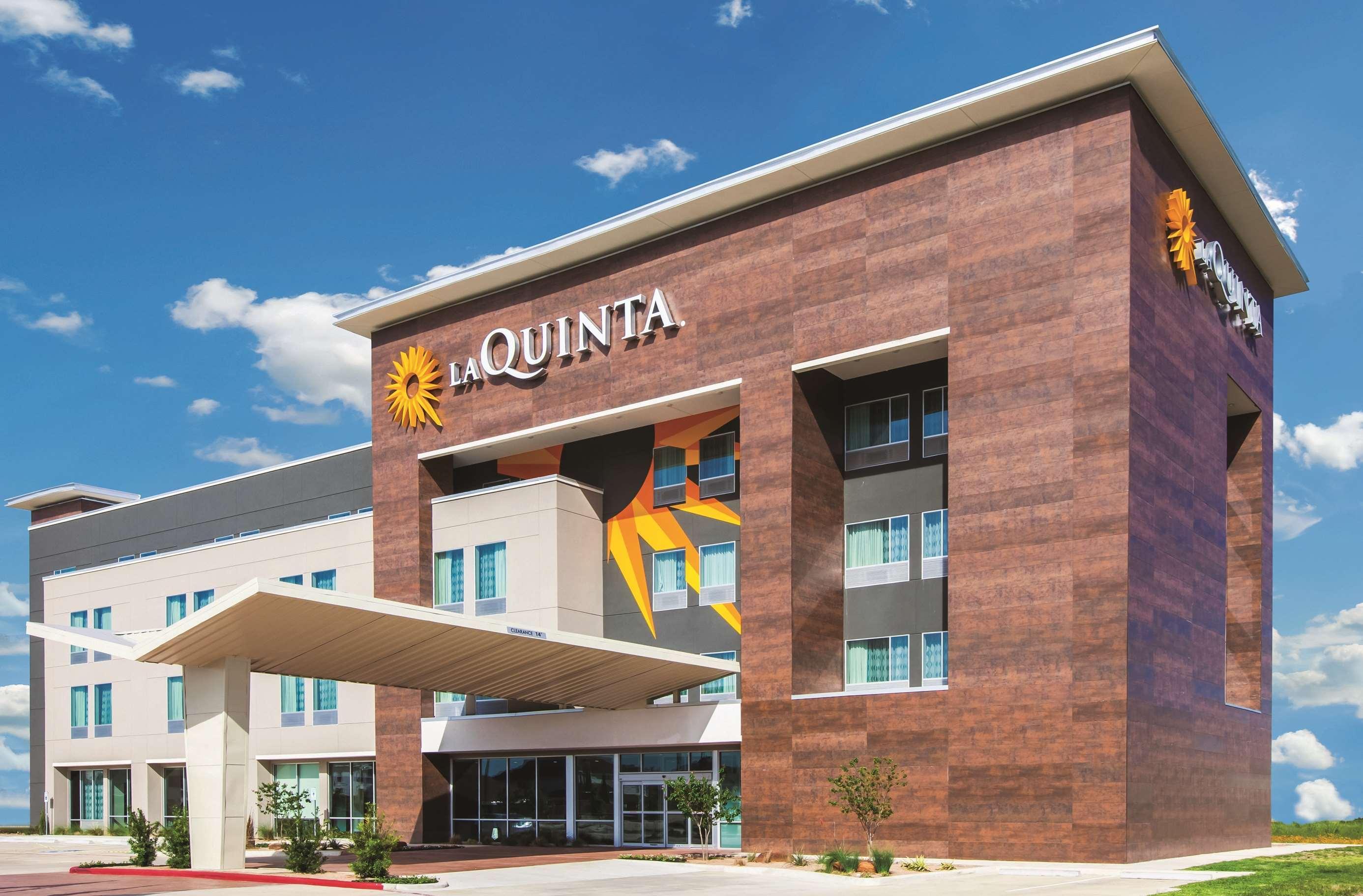 La Quinta Inn And Suites By Wyndham Bloomington Eksteriør billede